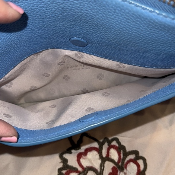 Kate Spade Run Around Medium Crossbody - Picture 8 of 9